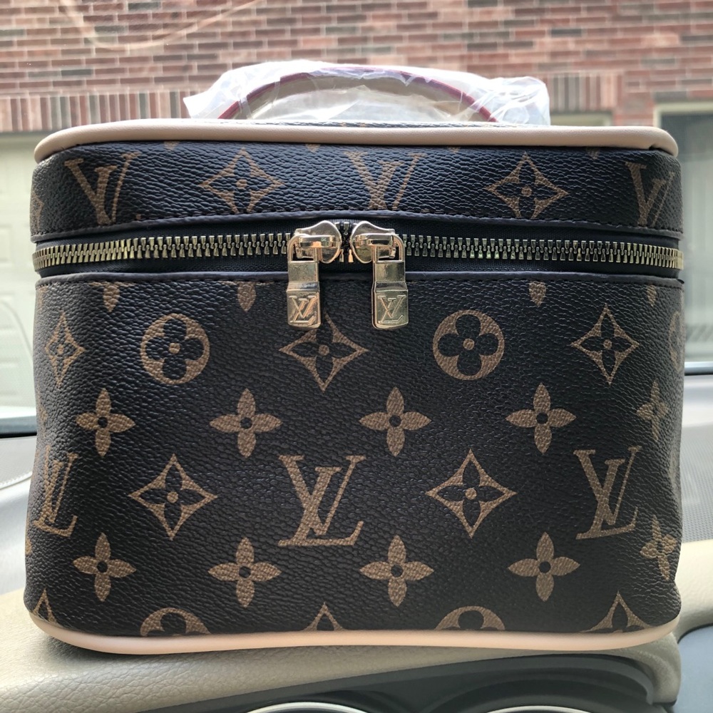 Amazing quality cosmetic toiletries bag